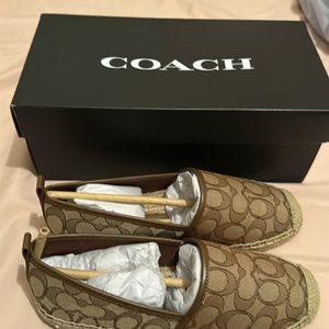 Women Coach Espardillas